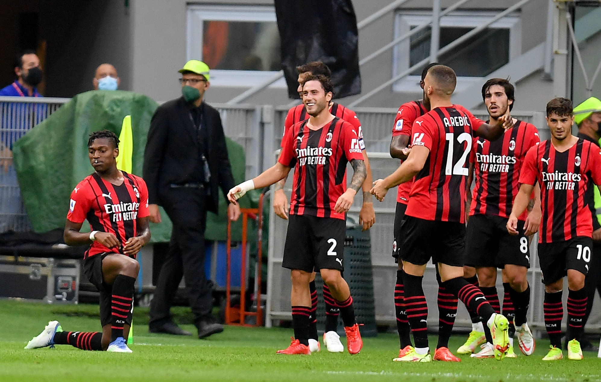 分差上双！桑普森跟进上篮得分并造成犯规 广厦一波8-0（分差破两位数！桑普森跟进上篮打成2+1 广厦掀起8-0高潮）