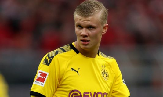 马卡：维尼修斯和皇马续约谈判远未达成，期限与年薪上有分歧（马卡报：皇马与维尼修斯续约受阻，双方在合同年限与薪资上意见不一）