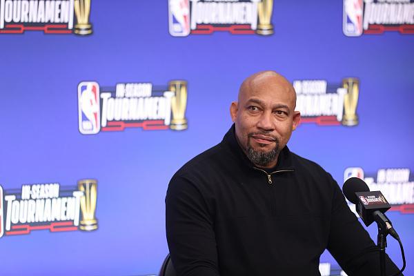 足球中超球队节奏偏慢遭质疑（中超球队节奏缓慢引发质疑）