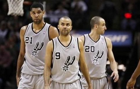 FIFA女足最新排名：中国女足下降一位至世界第17，亚洲第四（FIFA女足排名更新：中国女足跌至世界第17位，亚洲第4）