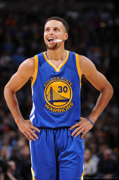 记者：申花本周二结束假期，重新集结备战今年的亚冠收官战（申花周二收假归队，重启集训冲刺本赛季亚冠收官战）