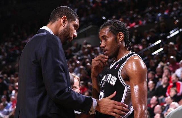 马卡：维尼修斯和皇马续约谈判远未达成，期限与年薪上有分歧（马卡报：皇马与维尼修斯续约受阻，双方在合同年限与薪资上意见不一）