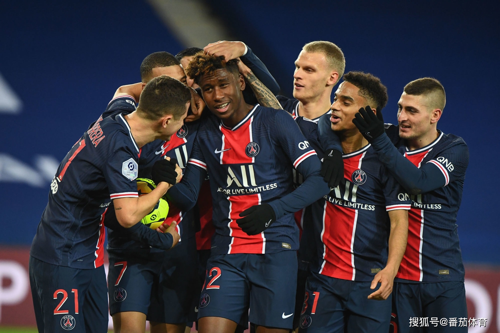 开拓者替补中锋投射出色，但防守和篮板表现令人堪忧（开拓者替补中锋投篮亮眼，防守与篮板成隐忧）